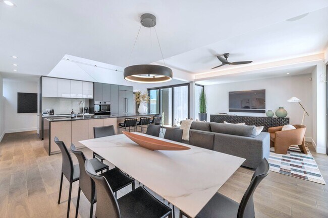 Foto del edificio - 1325 E Pomelo Grove LN, Phoenix, AZ 85014