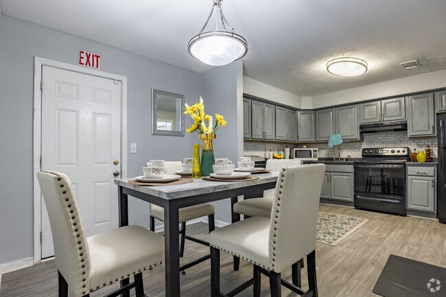 2HAB, 1,5BA - 1210SF - Ashford Village Gardens