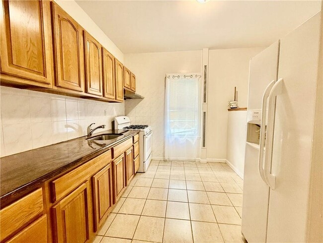 Foto del edificio - 2311 E 13th St