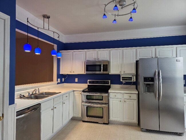 Foto del edificio - 503 Sutter Gate Ln