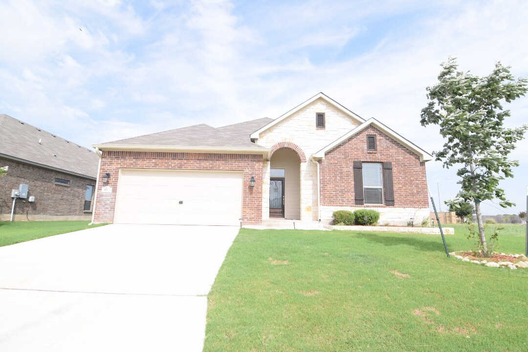 Primary Photo - 410 Stonehouse Ln