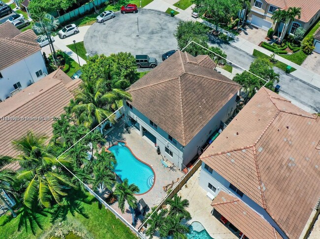 Foto del edificio - 5343 NW 111th Ct