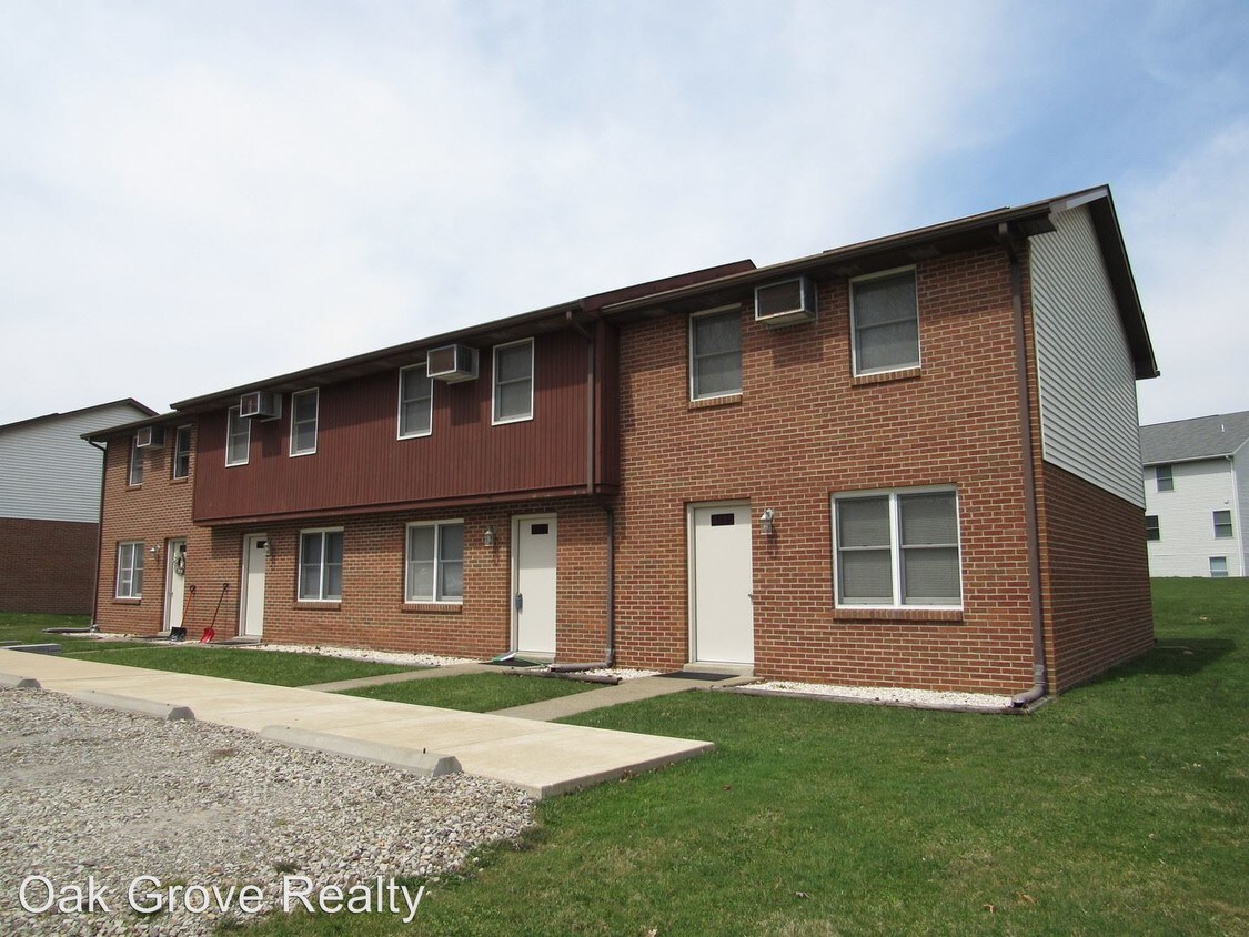 Primary Photo - 4885-4885 Lucerne Rd