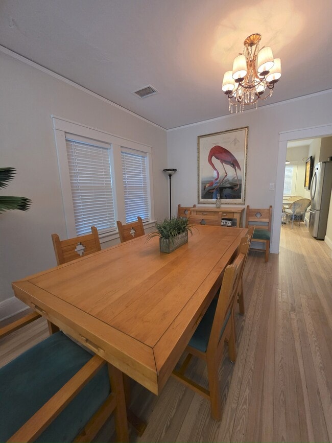 Foto del edificio - 429 Avenida Alegre