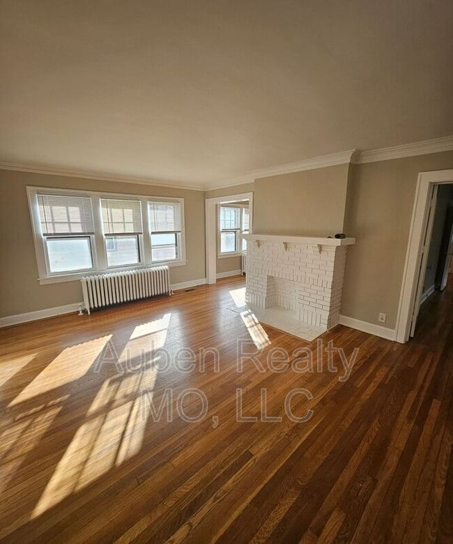 Building Photo - 5436 Harrison St