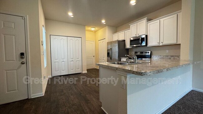 Building Photo - 8068 Echo Springs Rd