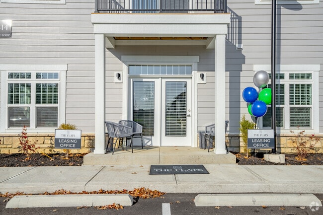 Building Photo - The Flats at Powell