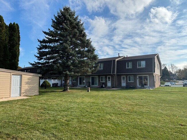 Foto del edificio - 3 Bedroom 2 1/2 Bath Townhome