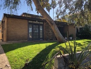 Building Photo - 944 Maltman Ave