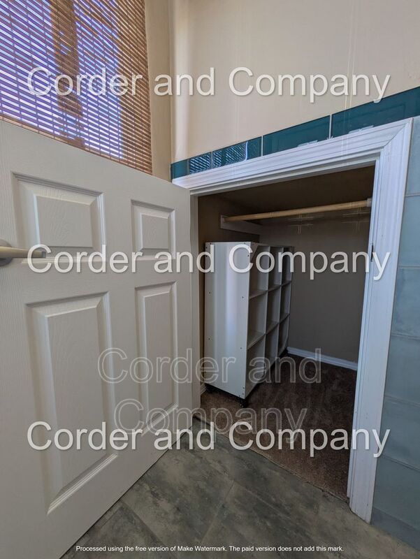 Building Photo - 940 Sellers Dr NE