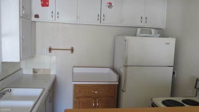 Foto del edificio - 102 1/2 N Oliver Ave