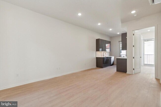 Foto del edificio - 225-27 N 12th St