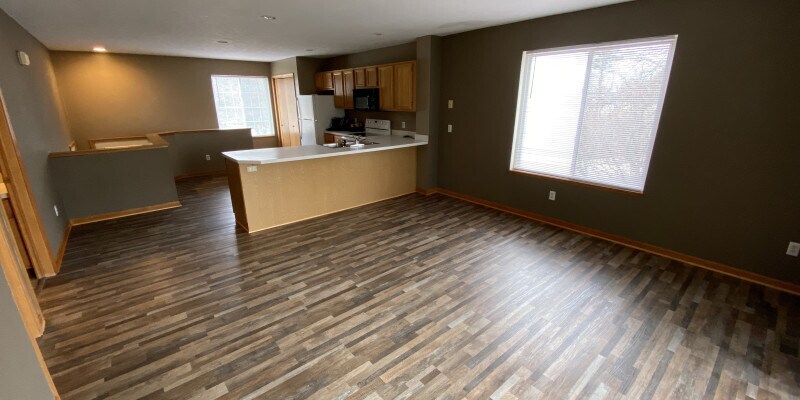 Foto principal - 10769/10771 Chicago Drive