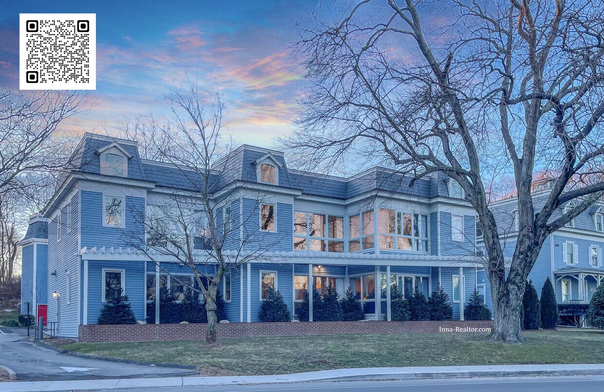Primary Photo - 264 Riverside Ave