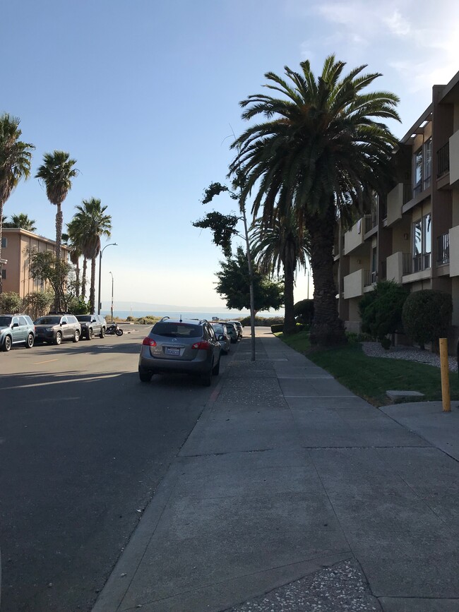 Street view from front of complex. Down the street from the beach - 325 Kitty Hawk Rd