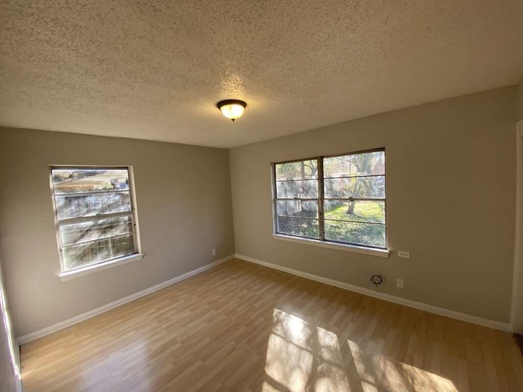 Foto del edificio - 5810 Belmark St