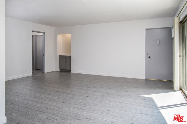 Foto del edificio - 450 S Los Robles Ave
