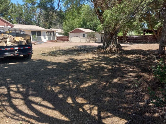Building Photo - 799-1575 1575 Rd