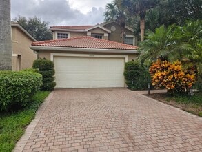 Building Photo - 7533 Topiary Ave