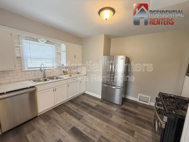 Building Photo - 4241 N 47th St