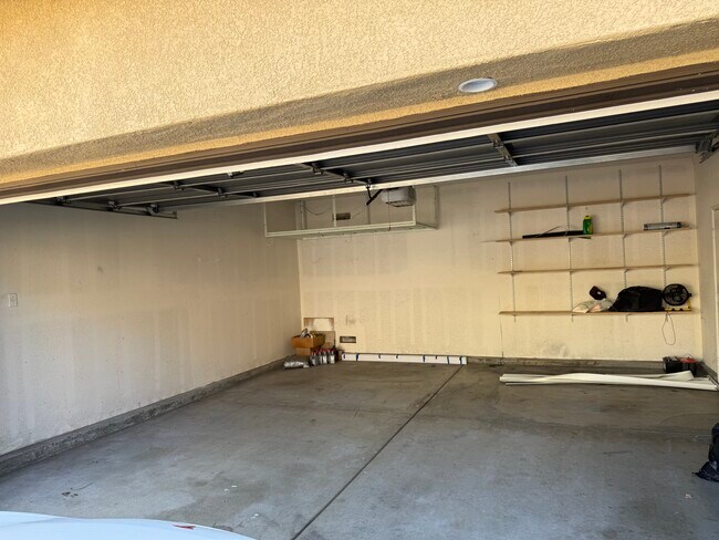 Building Photo - 915 Mira Lago Way