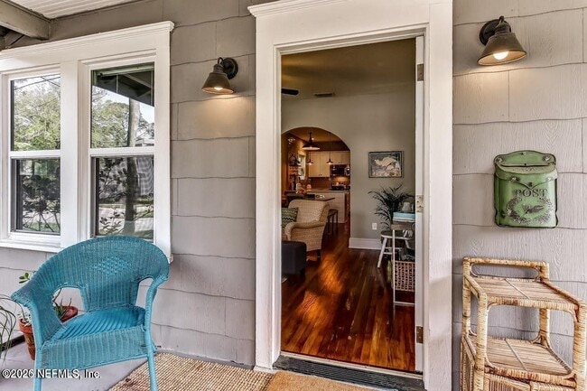 Building Photo - 1117 Cedar St