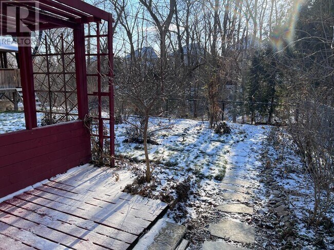 Photo du bâtiment - 625 Carrville Rd