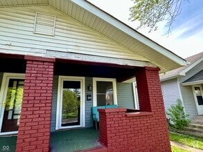 Building Photo - 909 N Emerson Ave