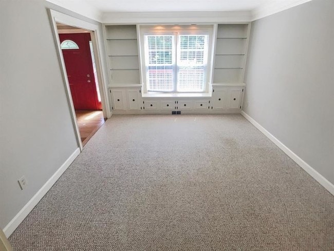Building Photo - 3617 Candlewood Way NE