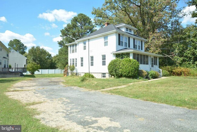 Building Photo - 8609 Oxon Hill Rd