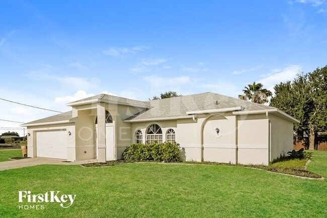 Foto del edificio - 305 NW 22nd Ct