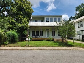Building Photo - 626 Water St