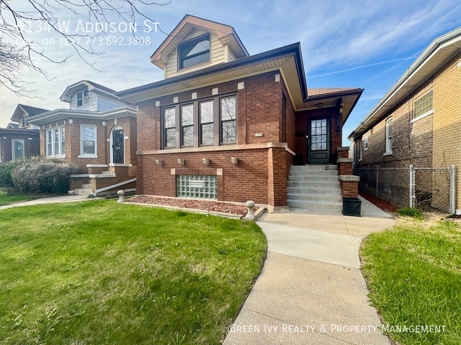 Primary Photo - 6134 W Addison St