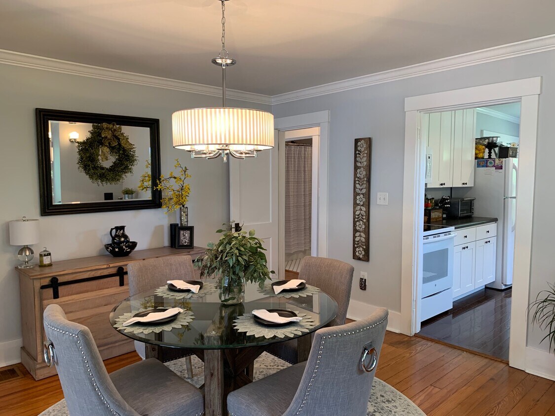 Dining Room - 108 W Ingomar Rd