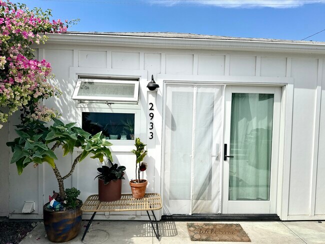 Foto del edificio - 2933 Midvale Ave
