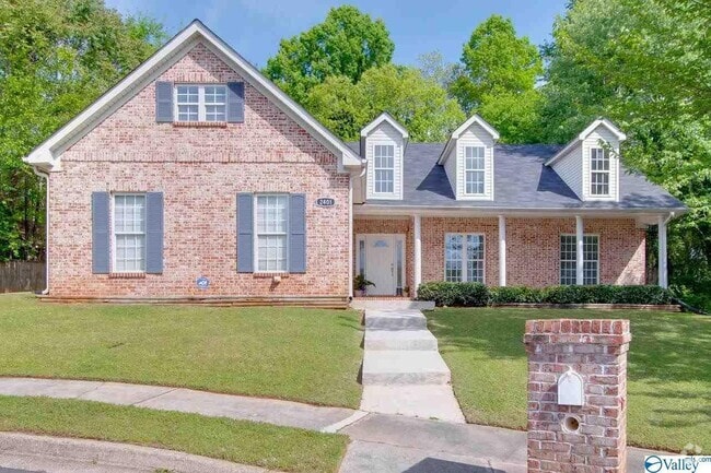 Building Photo - 2401 Ermine Dr