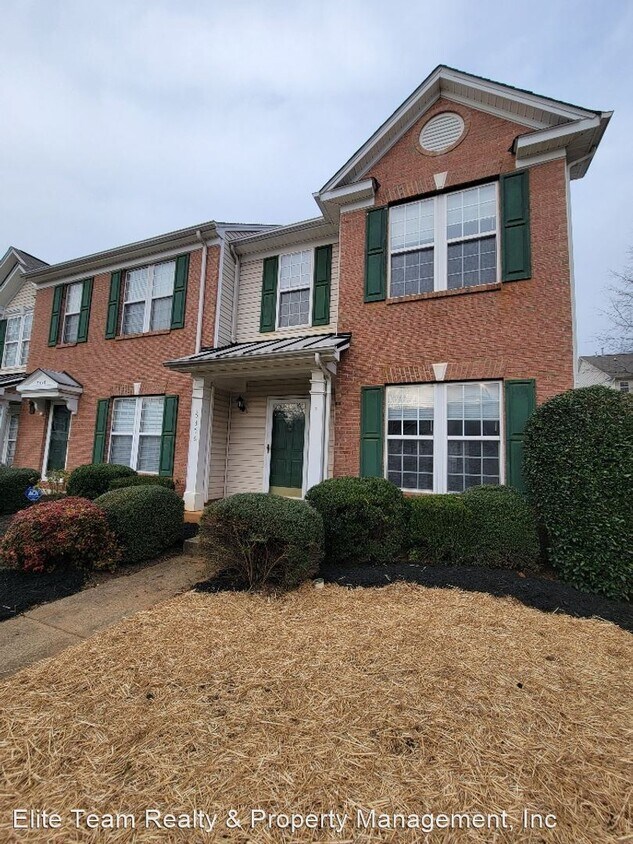 Foto principal - 3 br, 2.5 bath House - 5356 Jocelyn Lane