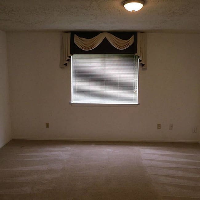 Building Photo - 15630 Rose Ridge Ct
