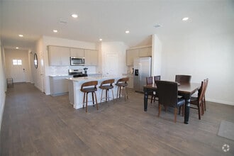 Building Photo - Room in House on Briggs Ln