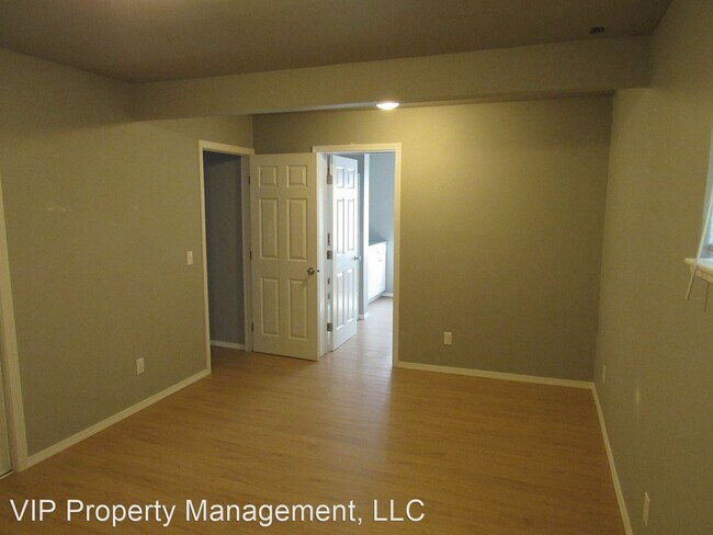 Foto del edificio - 2 br, 2.5 bath House - 107 E Homestead Ave