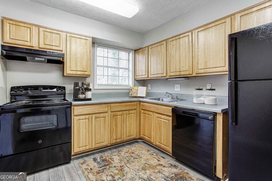 Foto principal - 3100 Rainbow Forest Cir