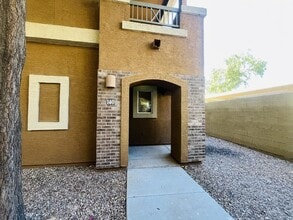 Building Photo - 18250 N Cave Creek Rd