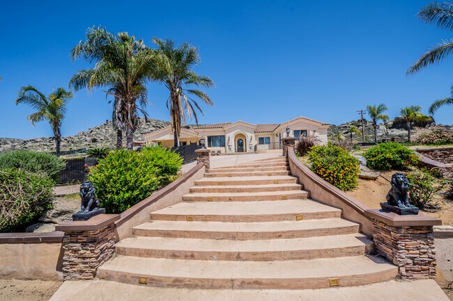 Foto del edificio - 17425 Cyrus Ln