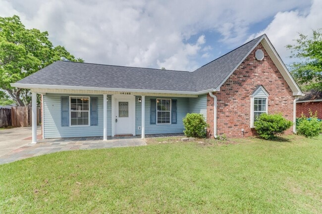 Photo - 14160 Maple Ct House