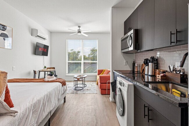 Foto del edificio - 596 W 9th St