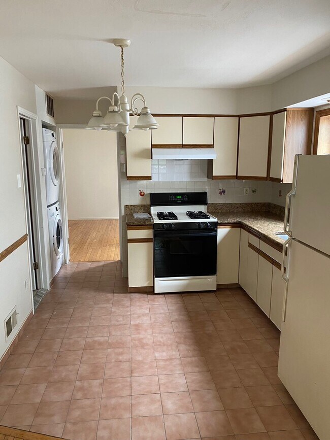 119 Sharrotts Rd, Staten Island, NY 10309 House Rental in Staten