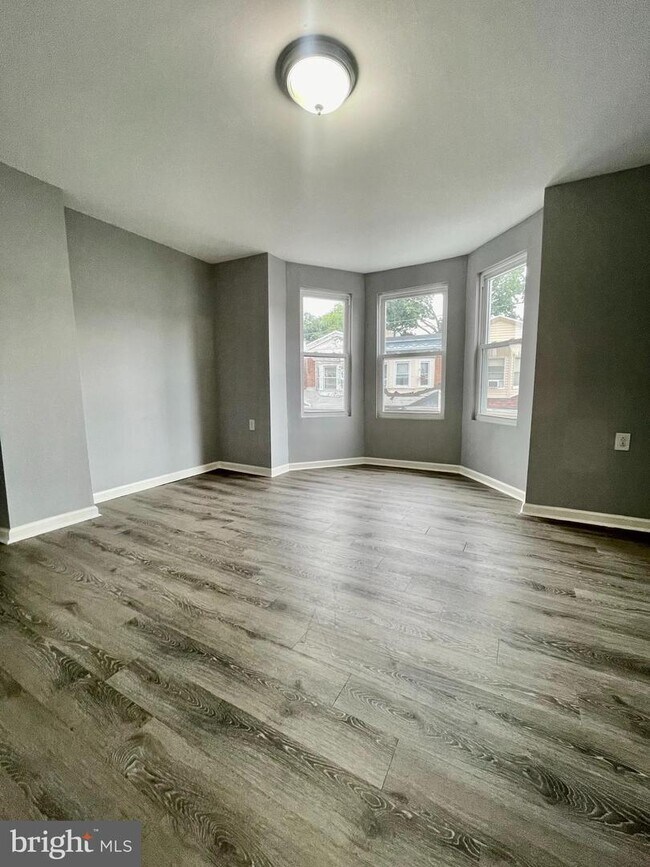 Foto del edificio - 337 N Robinson St