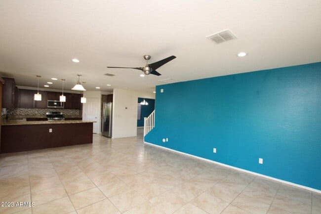 Building Photo - 2142 E Campo Bello Dr