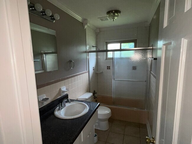 Bath - 9449 AL Highway 157