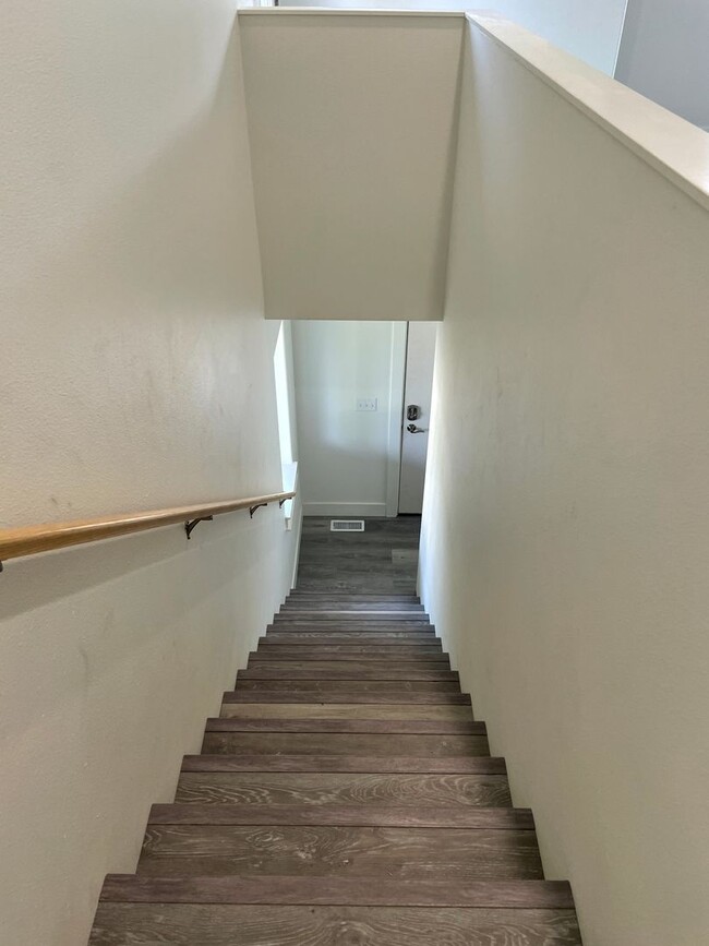 Foto del edificio - 2847 E Lakeview Rd